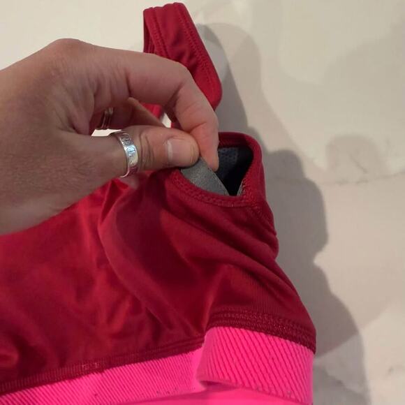 Nike DriFit Sports Bra Padded Racerback Activewear Womens Small Red/Pink Workout - Picture 6 of 6